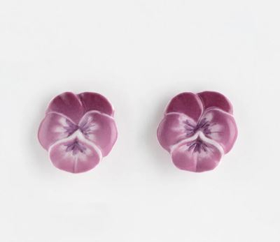 FIGS & FLOWERS PANSY STUD EARRINGS