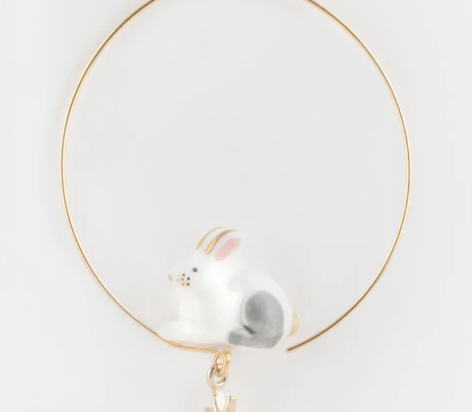 POLAR HARE SMALL HOOP EARRINGS WITH GOLD STAR - ARCTIQUE /Petites créoles lièvre polaire - Arctique