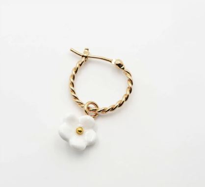 WHITE FLOWER MINI EARRING   /Mini créole fleur - Vendue à l'unité