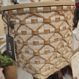 IVY & ROSE BASKET CHAMPAGNE WITH ECRU PATTERN - WITH COVER