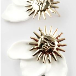 SUN AND WHITE PETALS STUD EARRINGS - SAVANE / BOUCLES D OREILLE SOLEIL ET FLEUR